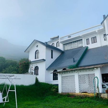 Hotel Bob Lesiure à Ooty Extérieur photo