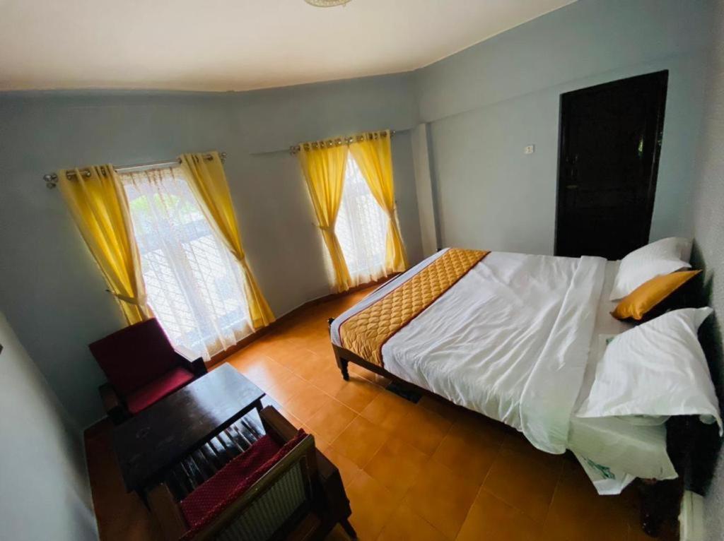 Hotel Bob Lesiure à Ooty Extérieur photo