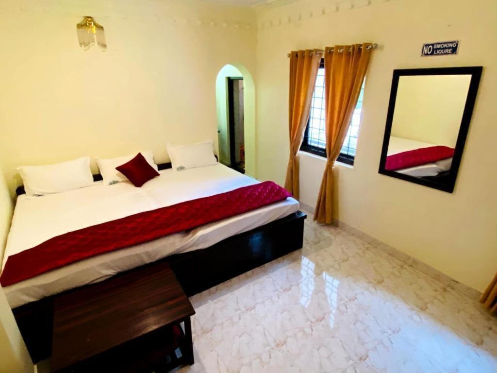 Hotel Bob Lesiure à Ooty Extérieur photo