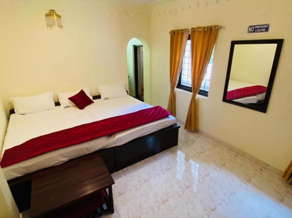Hotel Bob Lesiure à Ooty Extérieur photo